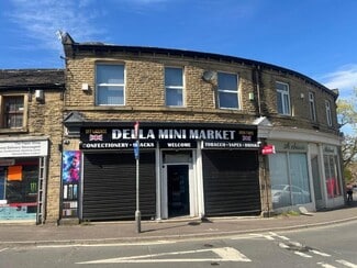 Plus de détails pour 2 Church St, Brighouse - Commerce de détail à louer