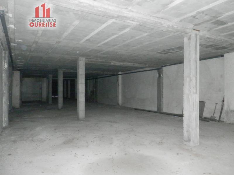 Retail in Ourense, Orense for lease Building Photo- Image 1 of 8