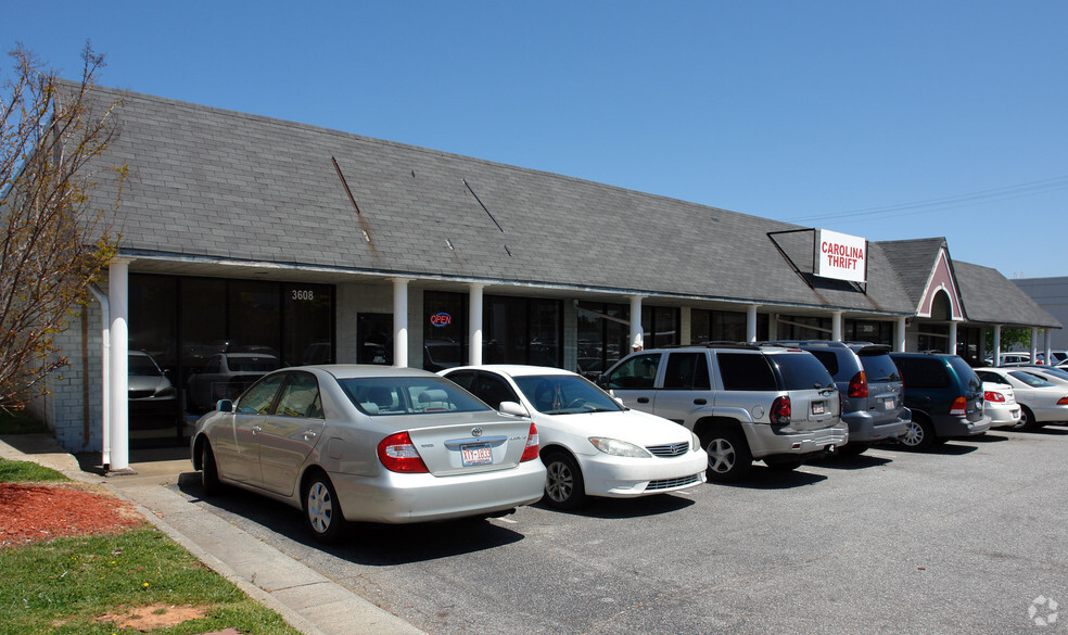 3608 W Wendover Ave, Greensboro, NC for sale - Primary Photo - Image 1 of 1