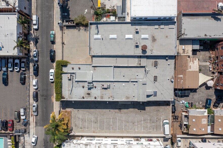 1115 Lillian Way, Los Angeles, CA à vendre - Aérien - Image 3 de 4