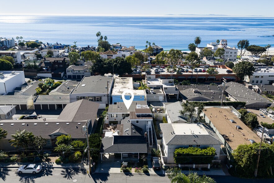 531-539 Catalina, Laguna Beach, CA à vendre - Photo du bâtiment - Image 3 de 9
