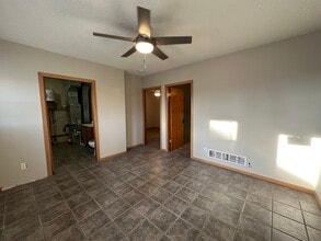 111 Walnut Ln, Colona, IL à louer Photo intérieure- Image 2 de 13