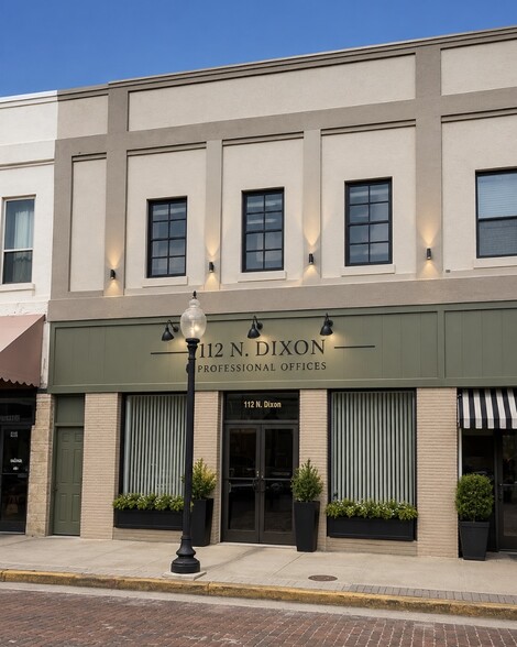 112 N Dixon St, Gainesville, TX for lease - Building Photo - Image 1 of 10