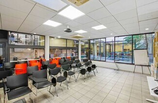 Plus de détails pour 8 Rue Lamartine, Paris - Bureau à louer