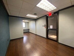 1844 & 1846 Interstate 10 S, Beaumont, TX for sale Building Photo- Image 2 of 19