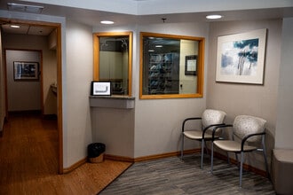 6215 N Fresno St, Fresno, CA à louer Photo intérieure- Image 2 de 5