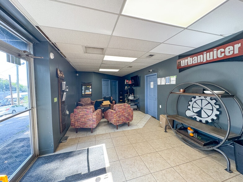 2110 Carson St, Nashville, TN for lease - Building Photo - Image 3 of 6