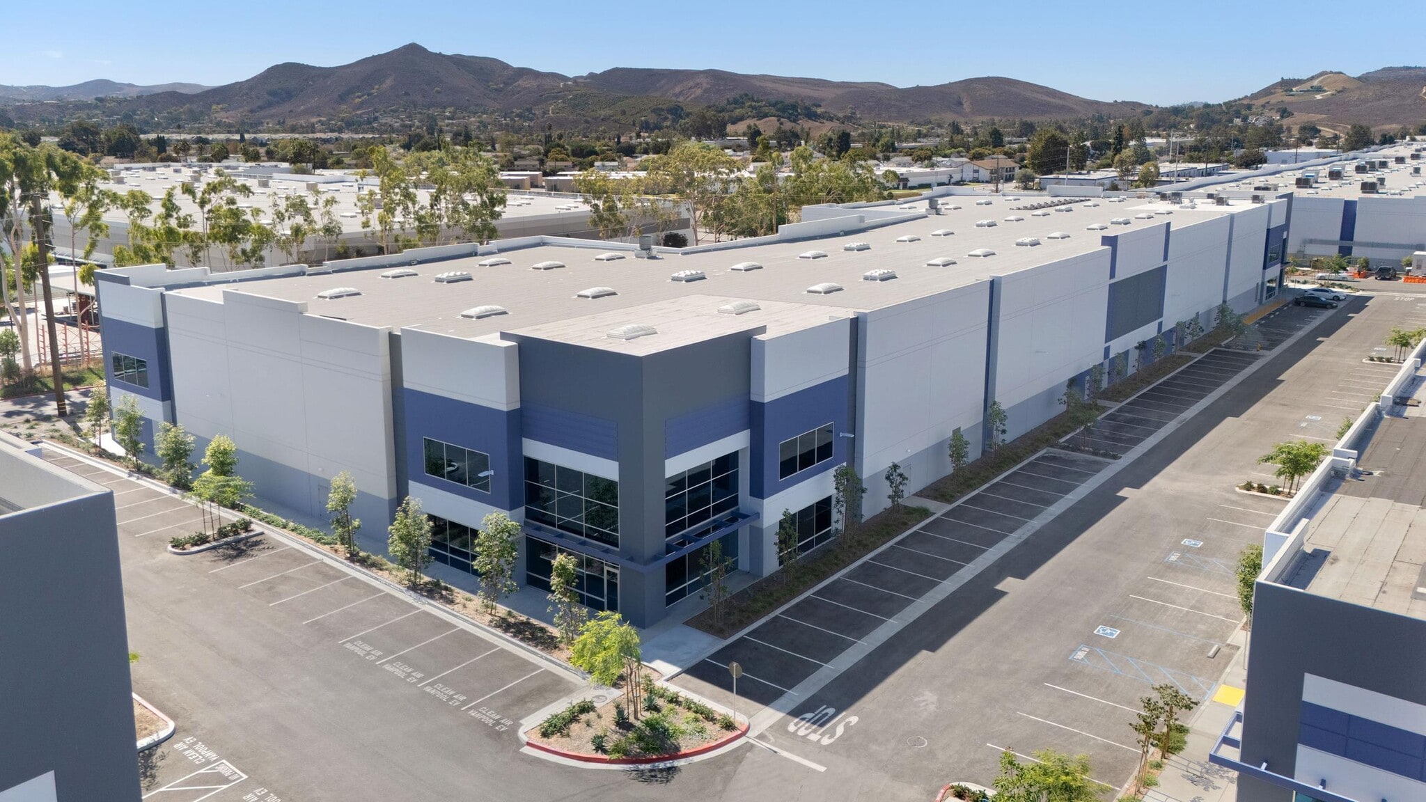 NEC Madera Rd & Easy St, Simi Valley, CA for lease Building Photo- Image 1 of 13