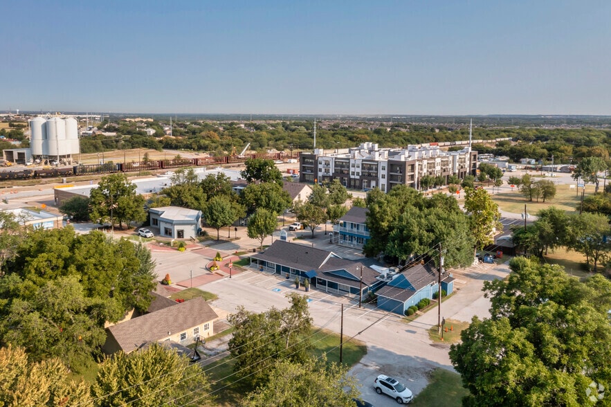 504 N Oak St, Roanoke, TX for sale - Aerial - Image 2 of 5
