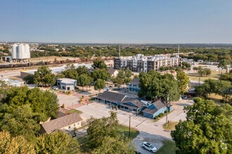 504 N Oak St, Roanoke, TX - AERIAL  map view