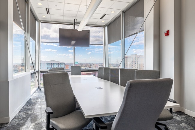 Plus de détails pour 5550 Wild Rose Ln, West Des Moines, IA - Coworking à louer