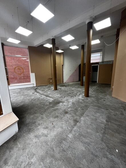 284 High St, Glasgow for lease - Building Photo - Image 2 of 2