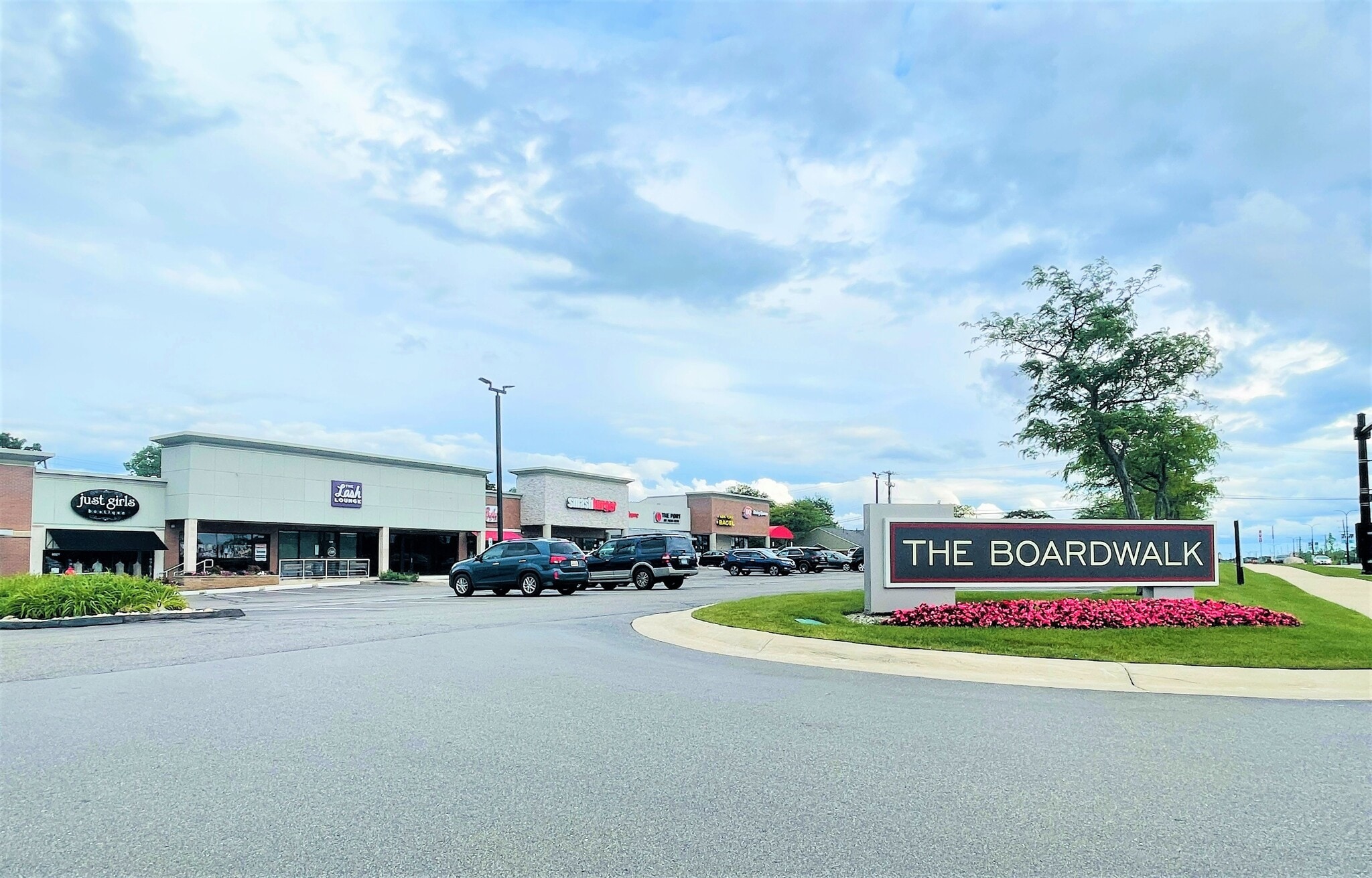 6873-6931 Orchard Lake Rd, West Bloomfield, MI for lease Primary Photo- Image 1 of 13