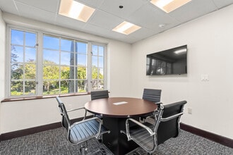 400 Royal Palm Way, Palm Beach, FL for lease Interior Photo- Image 2 of 8