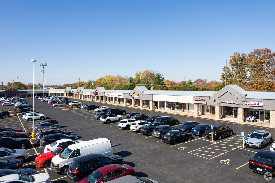 12915-13029 Olive Blvd, Creve Coeur, MO à louer - Photo du bâtiment - Image 2 de 10