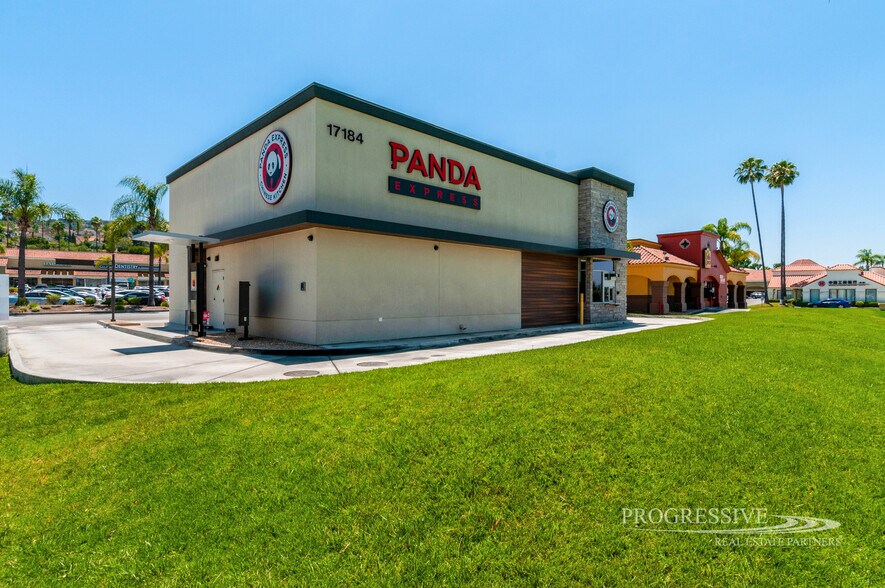 17110-17188 Colima Rd, Hacienda Heights, CA à louer - Photo du bâtiment - Image 3 de 7