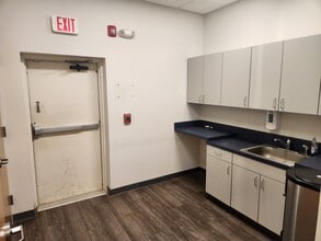 233 Broad St, Milford, CT for lease Interior Photo- Image 1 of 30