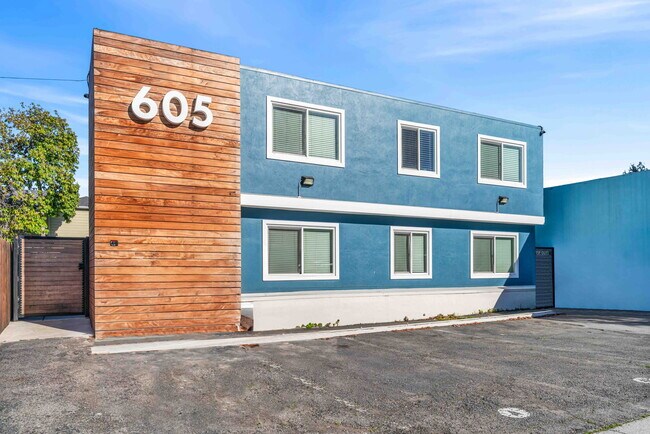 Plus de détails pour 605 San Pablo Ave, Albany, CA - Multi-résidentiel à vendre