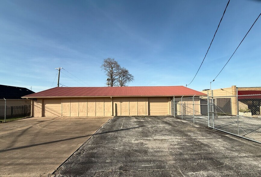 3440 South Fwy, Fort Worth, TX à vendre - Photo du bâtiment - Image 3 de 8