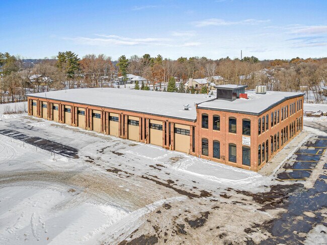Plus de détails pour 207 Monroe St N, Hudson, WI - Industriel à vendre