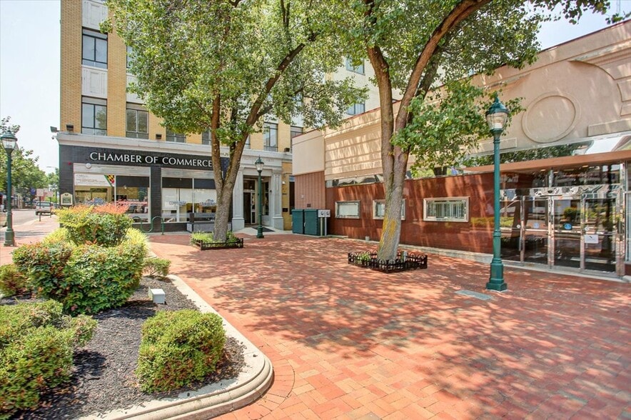 5 Public Sq, Hagerstown, MD for lease - Building Photo - Image 2 of 18