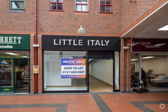 Market Hall St, Cannock à louer Photo du b timent- Image 1 de 3