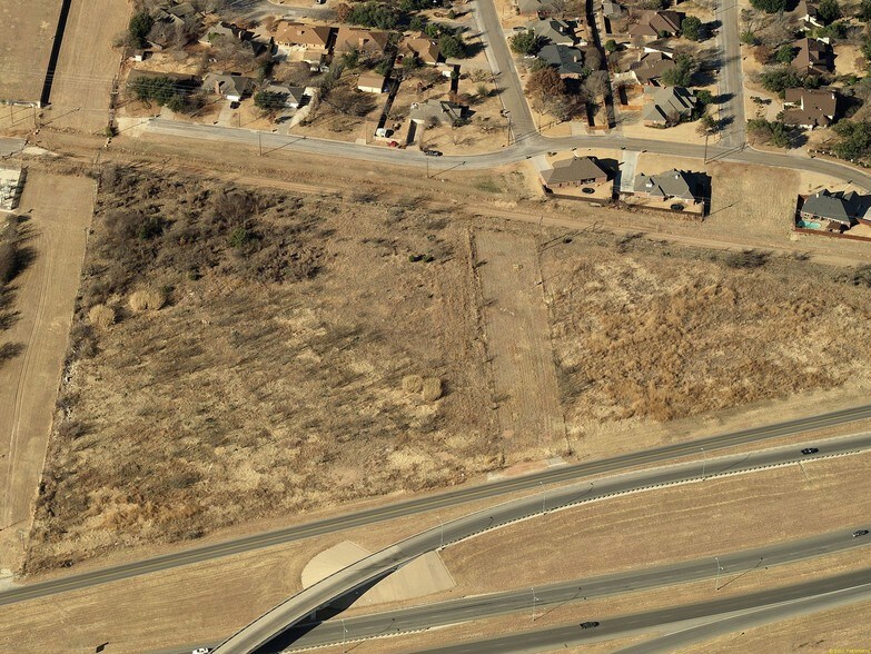 5126 S Clack St, Abilene, TX à vendre - Photo du bâtiment - Image 2 de 2