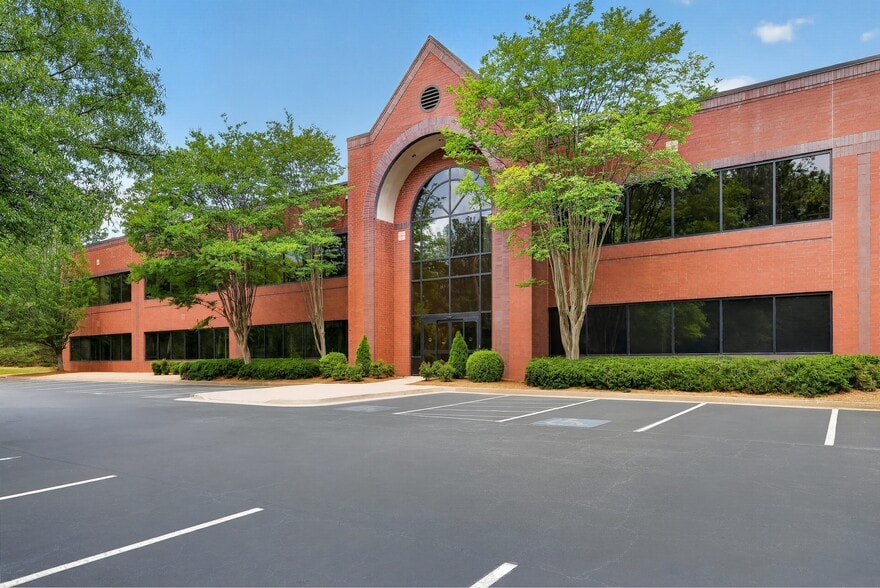 1357 Hembree Rd, Roswell, GA for lease - Building Photo - Image 2 of 18