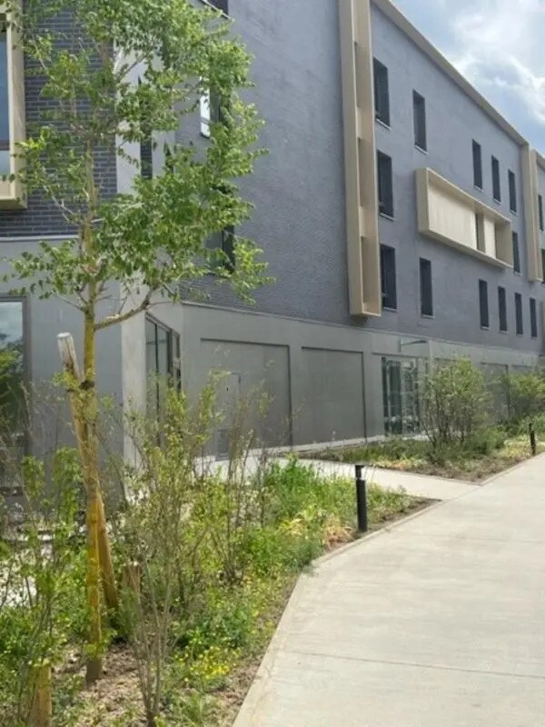 Bureau dans Guyancourt à vendre Photo du bâtiment- Image 1 de 9