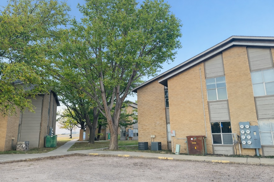 2201 SW 15th Ave, Perryton, TX for sale - Building Photo - Image 3 of 9