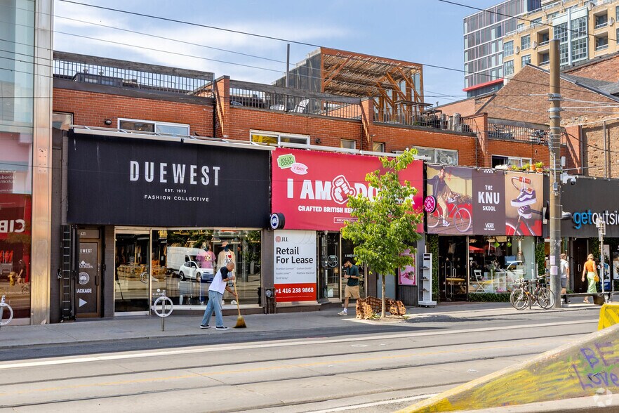431-433 Queen St W, Toronto, ON à vendre - Photo principale - Image 1 de 1