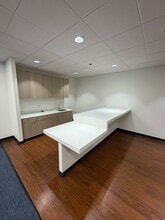 4 Hutton Centre Dr, Santa Ana, CA for lease Interior Photo- Image 2 of 7