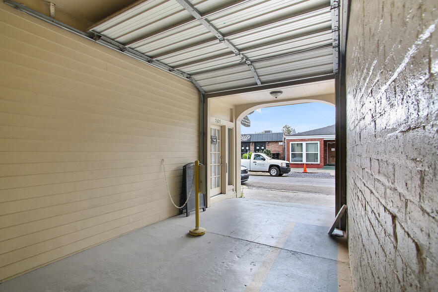 7611 Maple St, New Orleans, LA for lease - Building Photo - Image 2 of 22