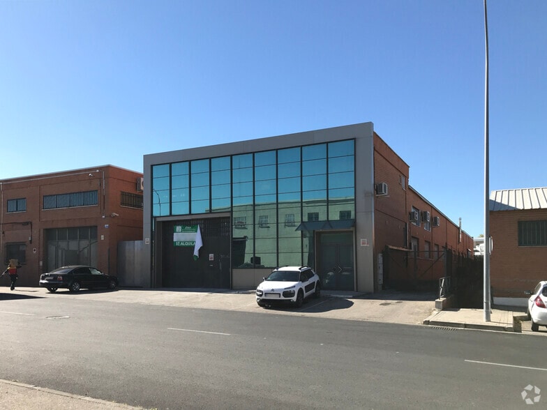 Industrial in Fuenlabrada, Madrid for sale - Building Photo - Image 2 of 2
