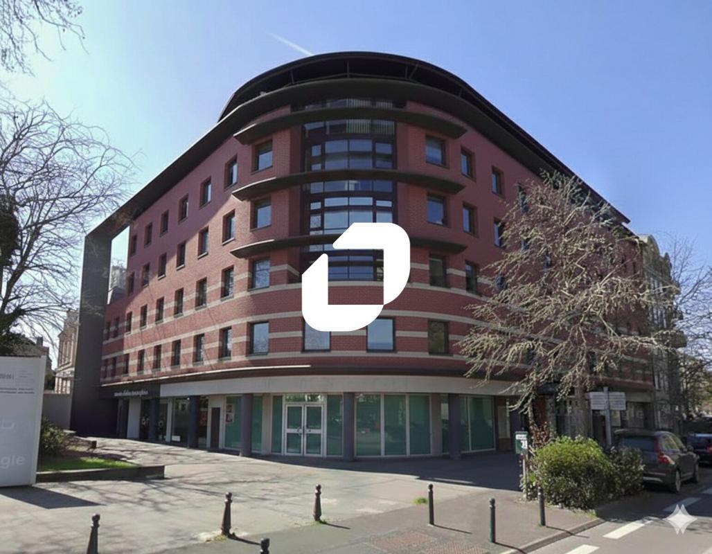 Office in Melun for sale Building Photo- Image 1 of 8