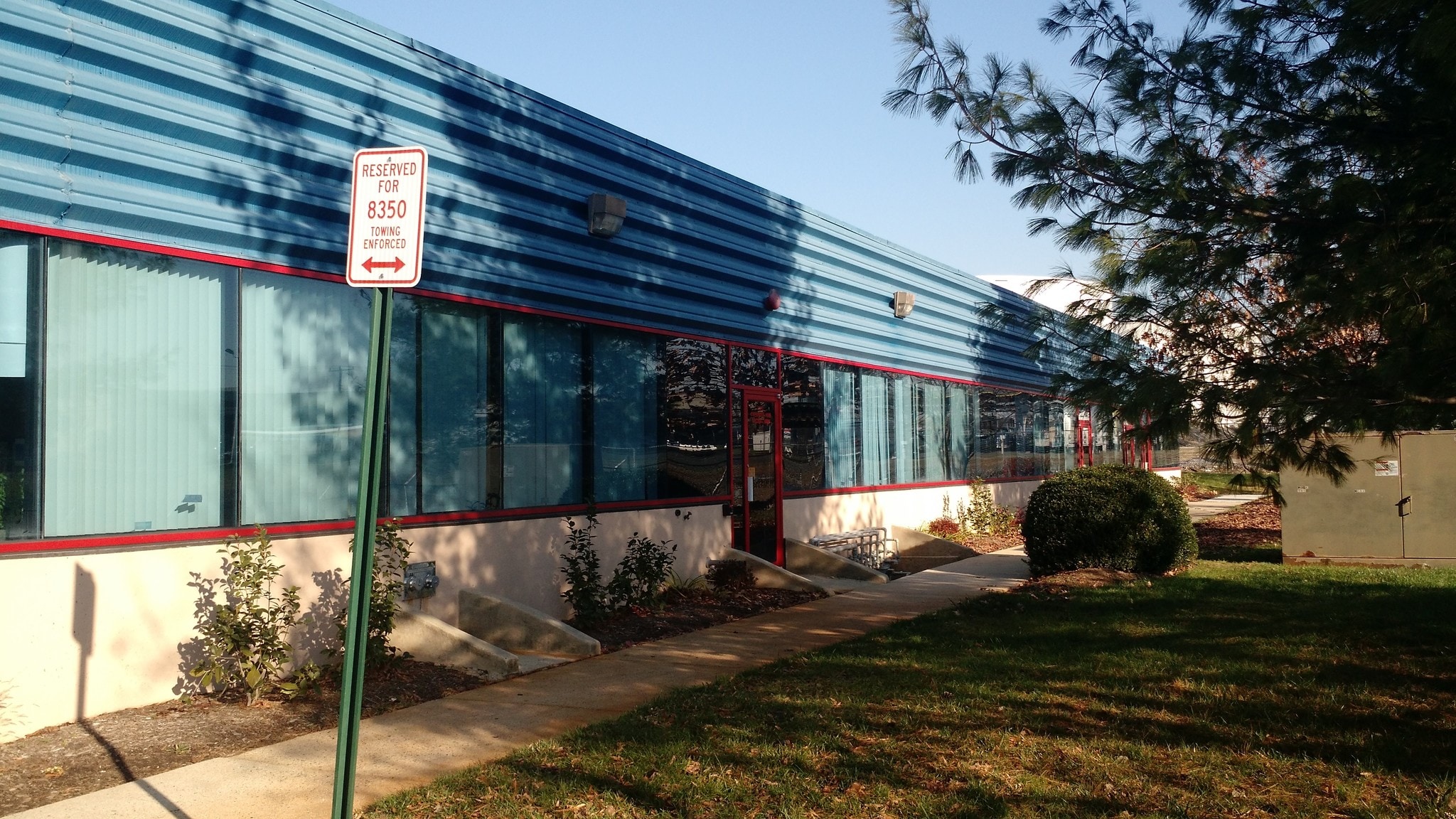8352 Terminal Rd, Lorton, VA for lease Building Photo- Image 1 of 11