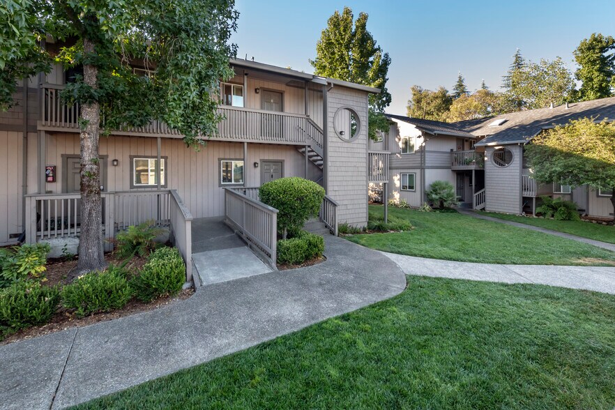 16914 Sonoma Hwy, Agua Caliente, CA à vendre - Photo principale - Image 2 de 24