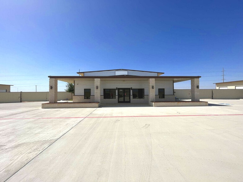 2516 Frog Horn Dr, Odessa, TX for lease - Building Photo - Image 1 of 6