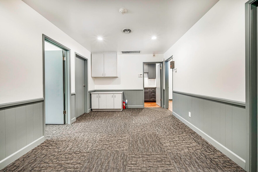 1324-1332 N Avalon Blvd, Wilmington, CA for lease - Interior Photo - Image 2 of 12