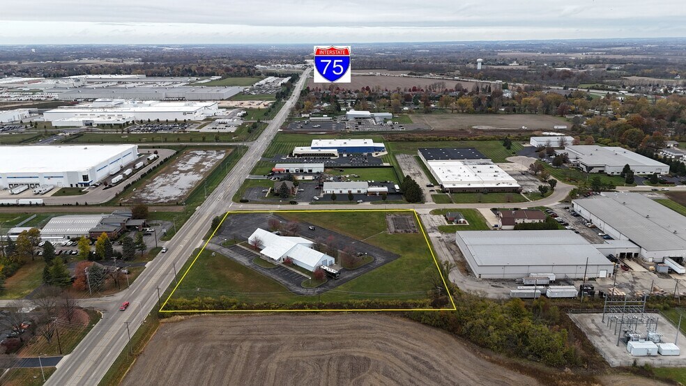 4949 S Cr-25a, Tipp City, OH à vendre - Photo du bâtiment - Image 3 de 14