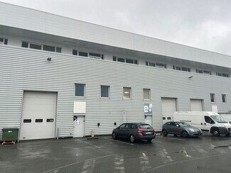 Plus de détails pour Local d'activités à louer