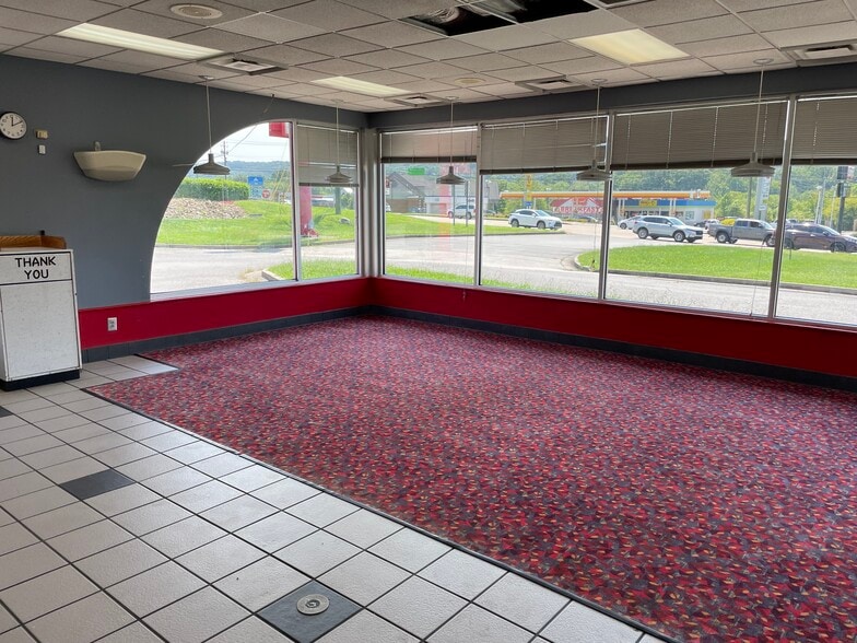 405 E Emory Rd, Powell, TN for lease - Building Photo - Image 3 of 14