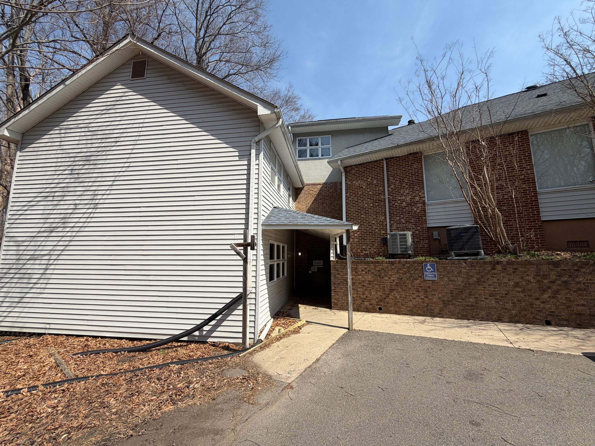 220-N Solomons Island Rd, Prince Frederick, MD for lease Interior Photo- Image 1 of 9