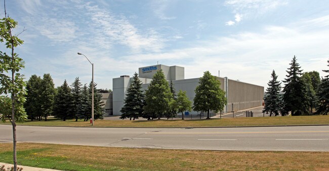 Plus de détails pour 7030 Century Ave, Mississauga, ON - Industriel à vendre