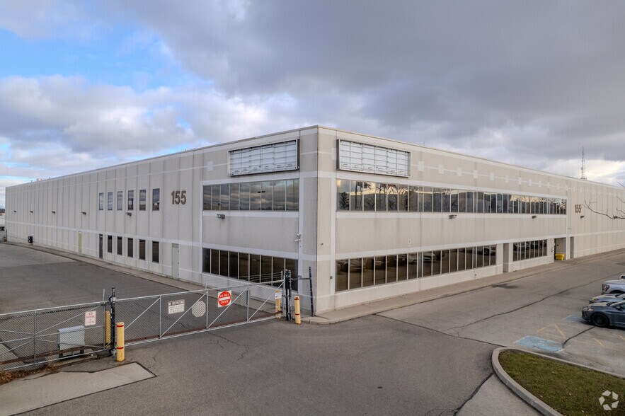 155 Delta Park Blvd, Brampton, ON à louer - Photo principale - Image 1 de 3