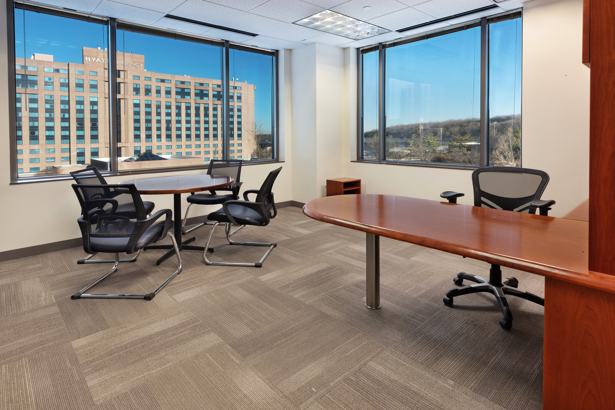 2325 Dulles Corner Blvd, Herndon, VA for lease Interior Photo- Image 1 of 6