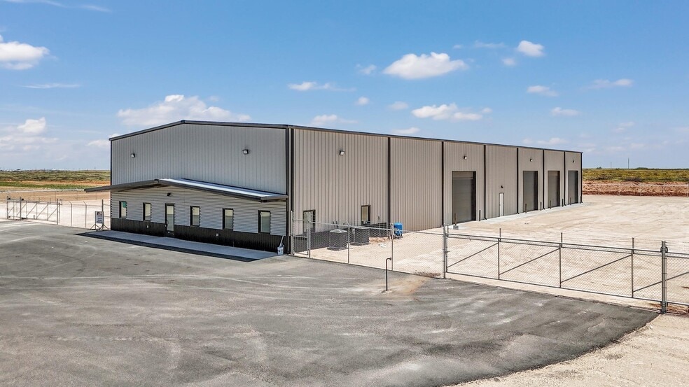 5801 CR-135, Midland, TX for lease - Building Photo - Image 2 of 12
