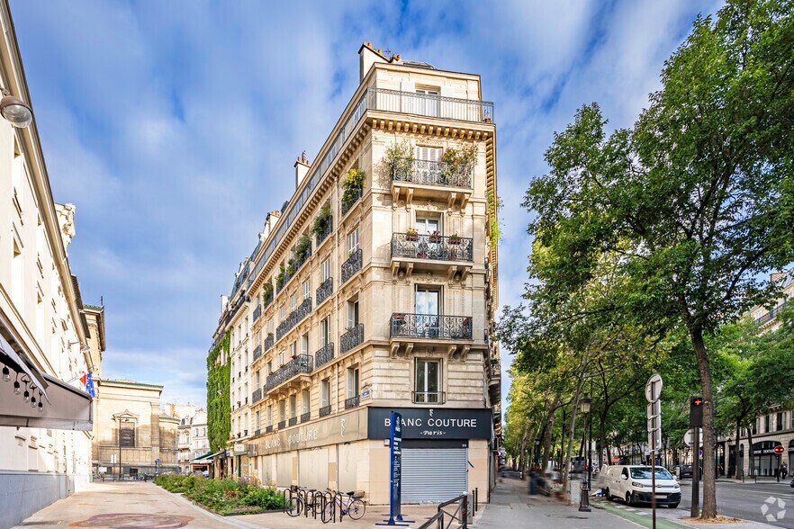 Office in Paris for lease - Building Photo - Image 1 of 1