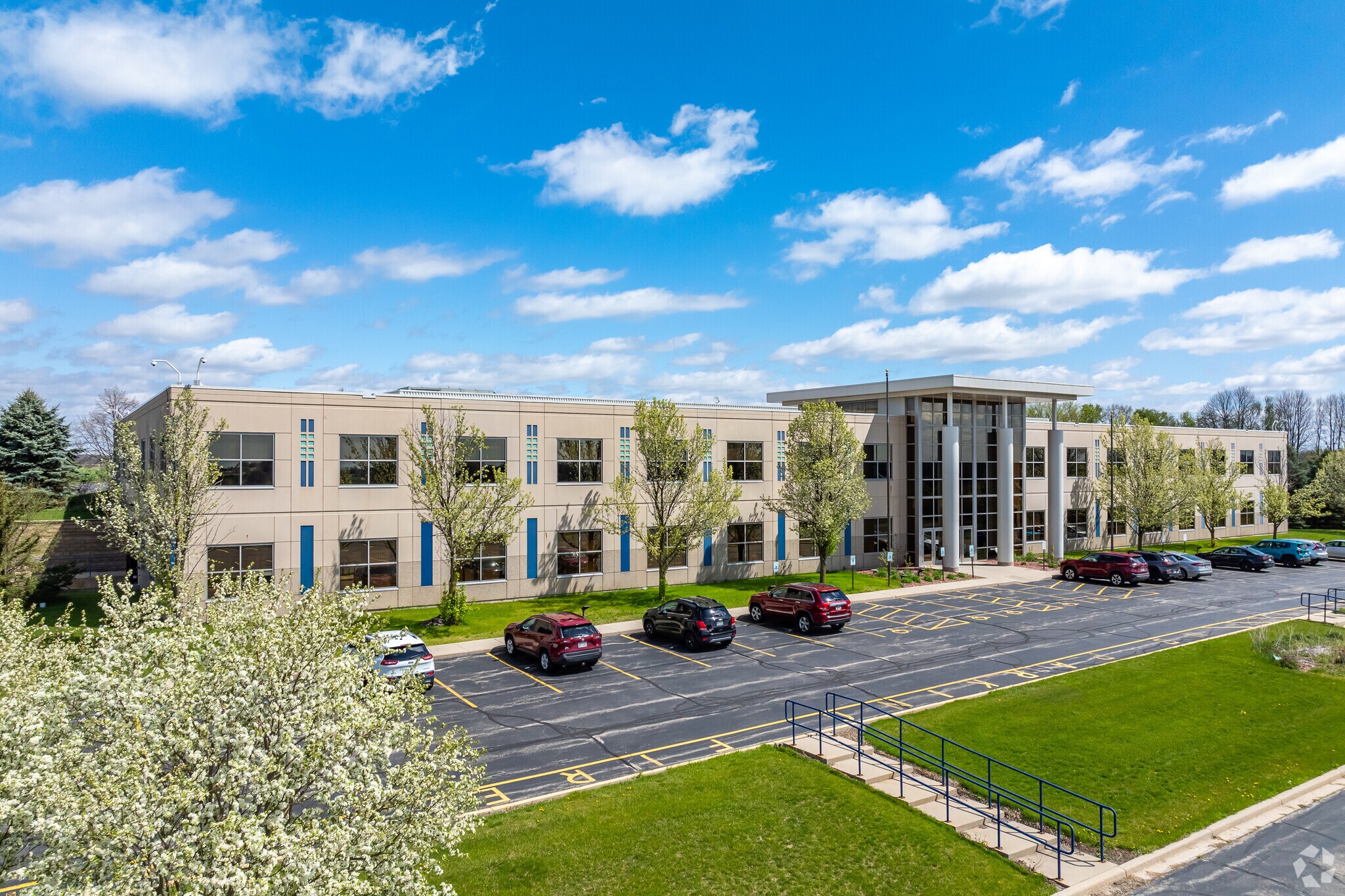 1550 Innovation Way, Hartford, WI à louer Photo principale- Image 1 de 17