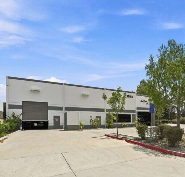 12155 Flint Pl, Poway, CA à louer - Photo du bâtiment - Image 2 de 5